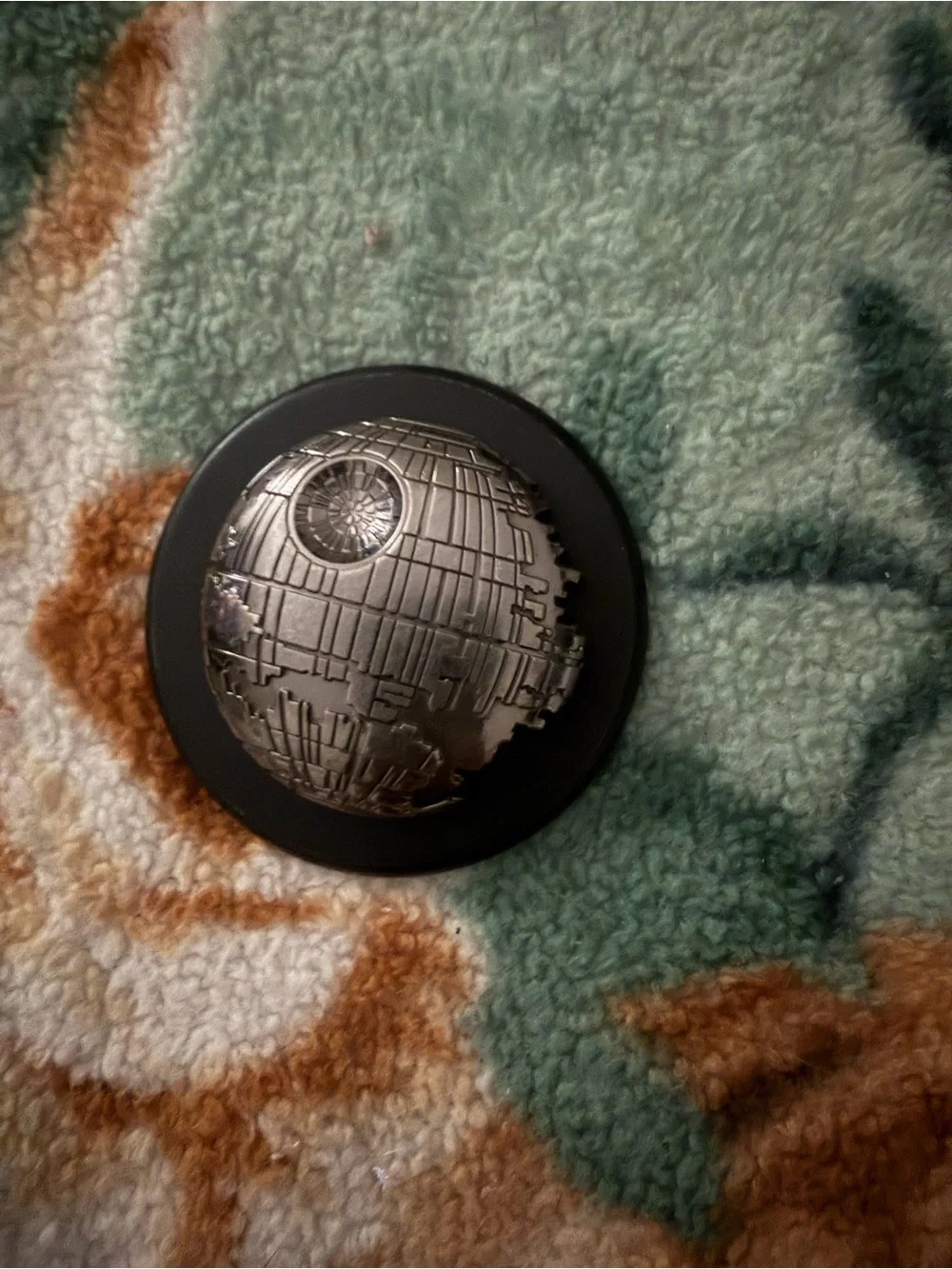 Death Star magnetic pop socket